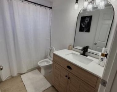 1445 Lake Crystal Drive - Photo Thumbnail 3