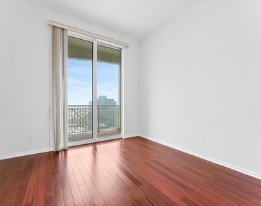 511 Se 5th Avenue - Photo Thumbnail 11