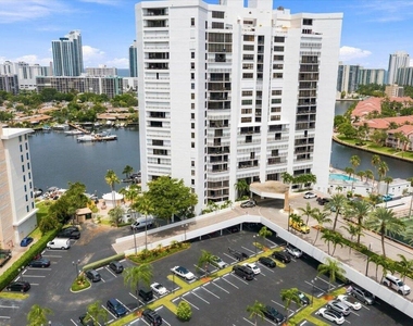300 Three Islands Boulevard - Photo Thumbnail 55