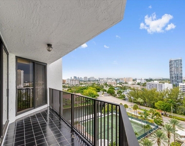 300 Three Islands Boulevard - Photo Thumbnail 29