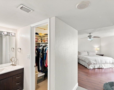 300 Three Islands Boulevard - Photo Thumbnail 16