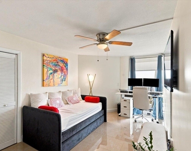 300 Three Islands Boulevard - Photo Thumbnail 24