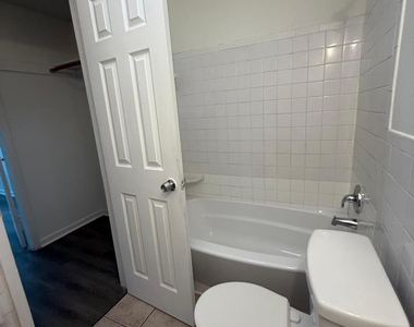 5744 Nw 27th Court - Photo Thumbnail 13
