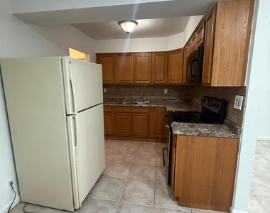 5744 Nw 27th Court - Photo Thumbnail 9