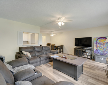 146 Mansfield D - Photo Thumbnail 3