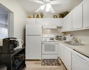 146 Mansfield D - Photo Thumbnail 5