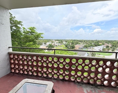 4222 Inverrary Boulevard - Photo Thumbnail 20