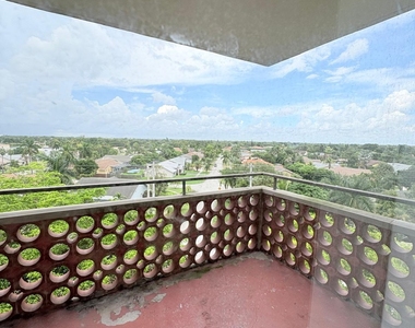 4222 Inverrary Boulevard - Photo Thumbnail 21