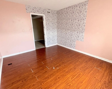 4222 Inverrary Boulevard - Photo Thumbnail 18