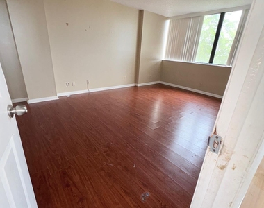 4222 Inverrary Boulevard - Photo Thumbnail 14