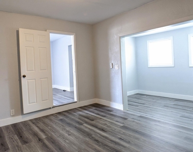 1945 Liberty Street - Photo Thumbnail 20