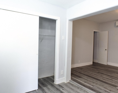 1945 Liberty Street - Photo Thumbnail 23