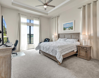 8011 Rowan Terrace - Photo Thumbnail 15
