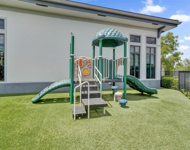 8011 Rowan Terrace - Photo Thumbnail 47
