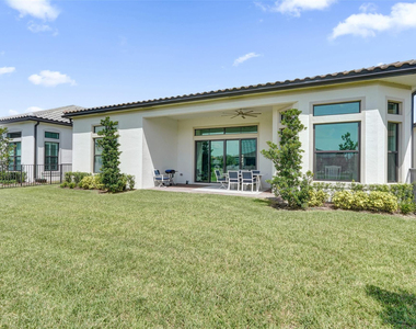 8011 Rowan Terrace - Photo Thumbnail 38