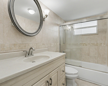 2555 Ne 11th Street - Photo Thumbnail 17