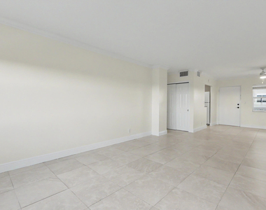 2555 Ne 11th Street - Photo Thumbnail 9