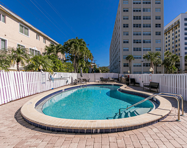 2555 Ne 11th Street - Photo Thumbnail 25
