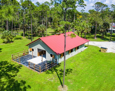 1835 Stallion Drive - Photo Thumbnail 13