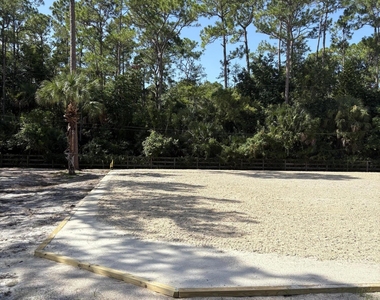 1835 Stallion Drive - Photo Thumbnail 10