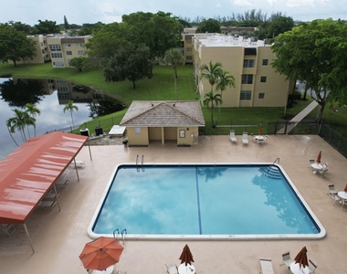 5980 Nw 64th Avenue - Photo Thumbnail 3