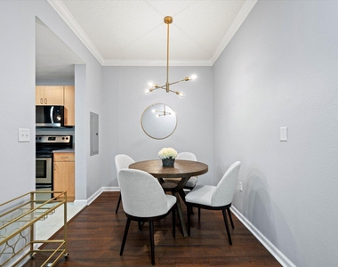 533 Ne 3rd Avenue - Photo Thumbnail 2