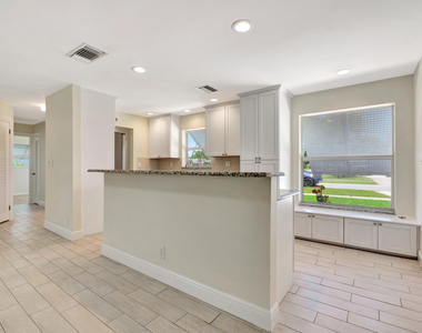 713 Gumtree Road - Photo Thumbnail 10