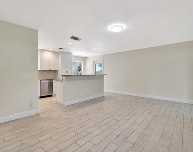 713 Gumtree Road - Photo Thumbnail 9