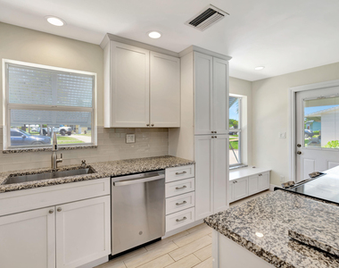 713 Gumtree Road - Photo Thumbnail 14