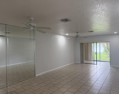4814 Paulie Court - Photo Thumbnail 2