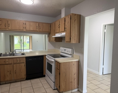 4814 Paulie Court - Photo Thumbnail 16