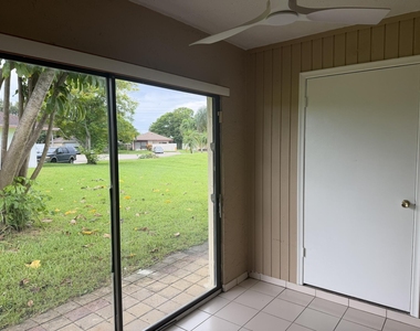 4814 Paulie Court - Photo Thumbnail 11