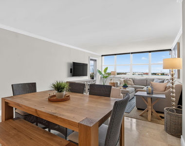 800 Se 20th Avenue - Photo Thumbnail 4