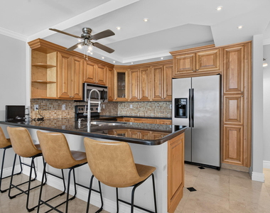 800 Se 20th Avenue - Photo Thumbnail 2