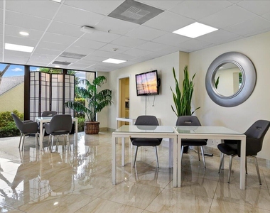 5420 N Ocean Drive - Photo Thumbnail 34