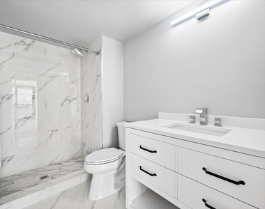 5420 N Ocean Drive - Photo Thumbnail 16