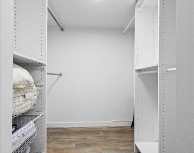5420 N Ocean Drive - Photo Thumbnail 15