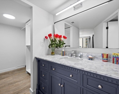 5420 N Ocean Drive - Photo Thumbnail 13