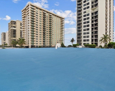 5420 N Ocean Drive - Photo Thumbnail 40
