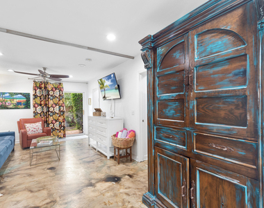 1601 S Palmway - Photo Thumbnail 26