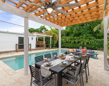 1601 S Palmway - Photo Thumbnail 33
