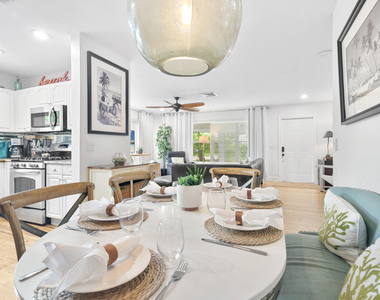 1601 S Palmway - Photo Thumbnail 12