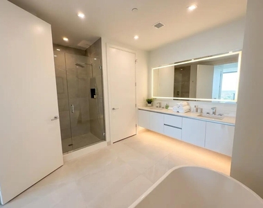 220 Lake Shore Drive - Photo Thumbnail 1