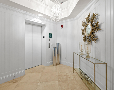 5050 N Ocean Drive - Photo Thumbnail 2