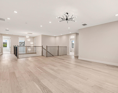 10018 Skyloft Street - Photo Thumbnail 30