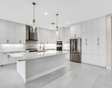 10018 Skyloft Street - Photo Thumbnail 10