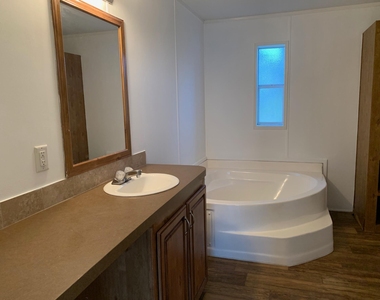 11846 N Branch Road - Photo Thumbnail 5