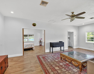 6225 Pine Drive - Photo Thumbnail 11