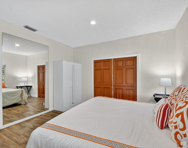 6225 Pine Drive - Photo Thumbnail 18