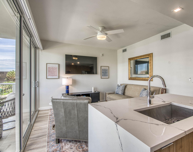 117 Lake Avenue - Photo Thumbnail 6
